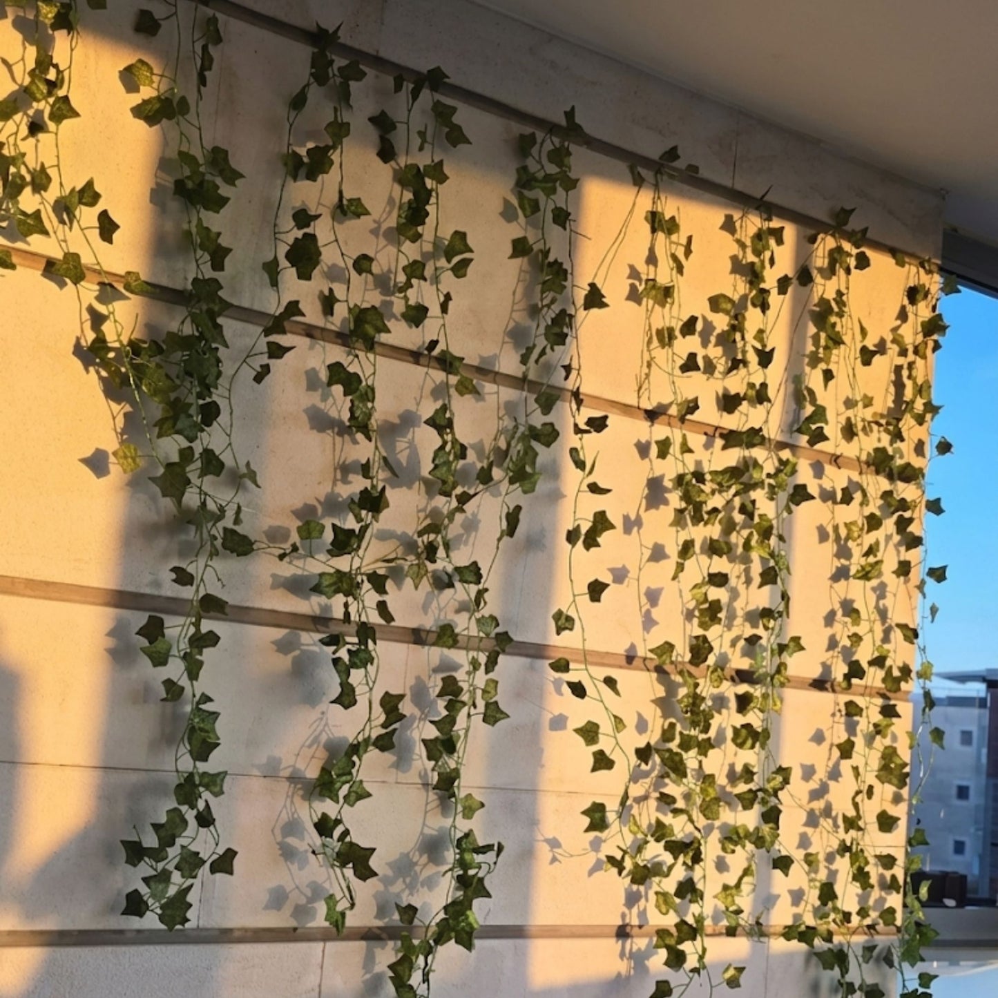 Guirlande solaire feuillage - décoration murale extérieure - série ambiance
